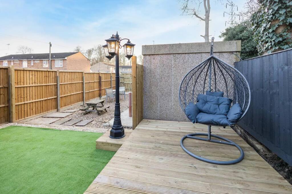Hogwarts Hideaway Themed Property Watford  Luaran gambar